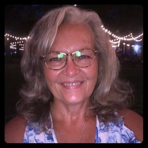 Meet your Posher, Suzy B